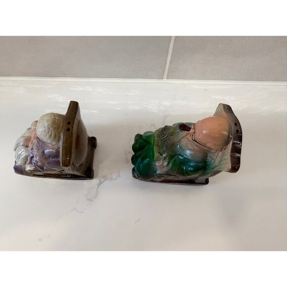 Vintage Grandma and Grandpa Rocking Chair Salt and Pepper Shakers - Picture 7 of 9